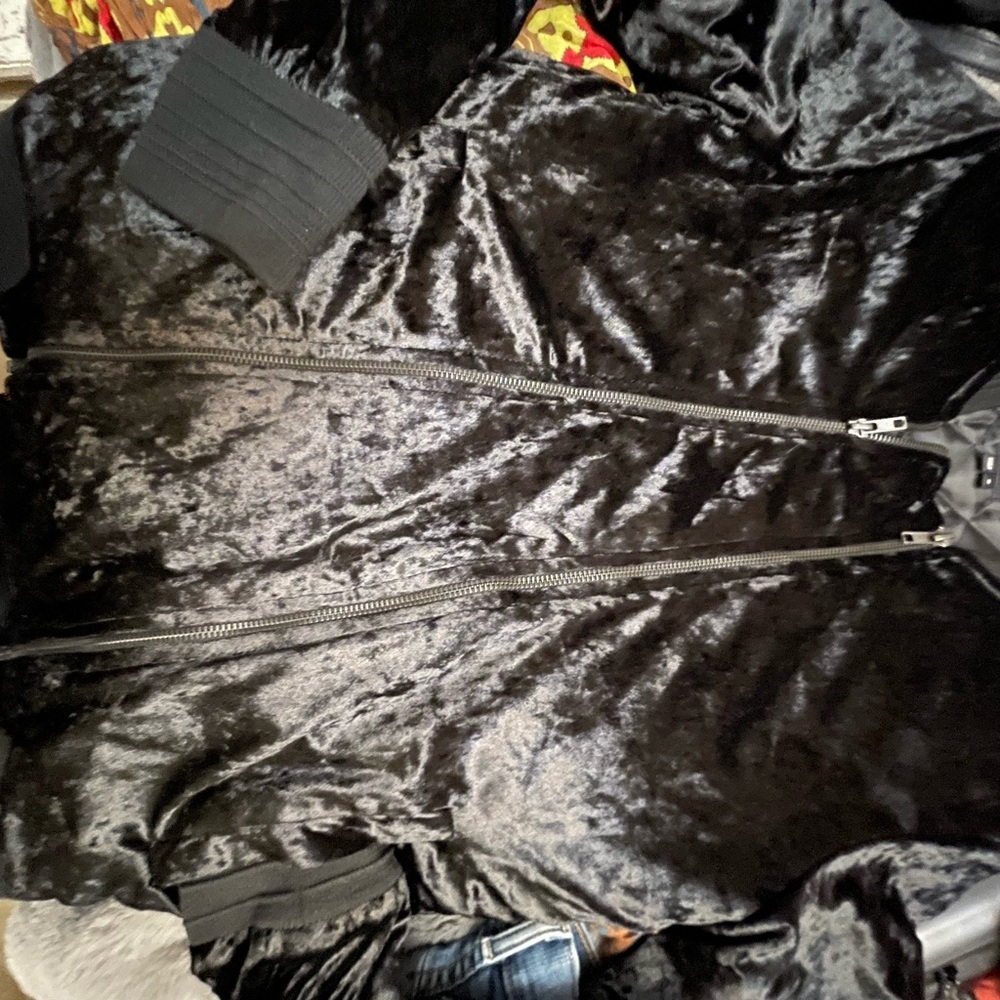 Twenty Black Bomber Jacket Velvet Elegance - Picture 9 of 10